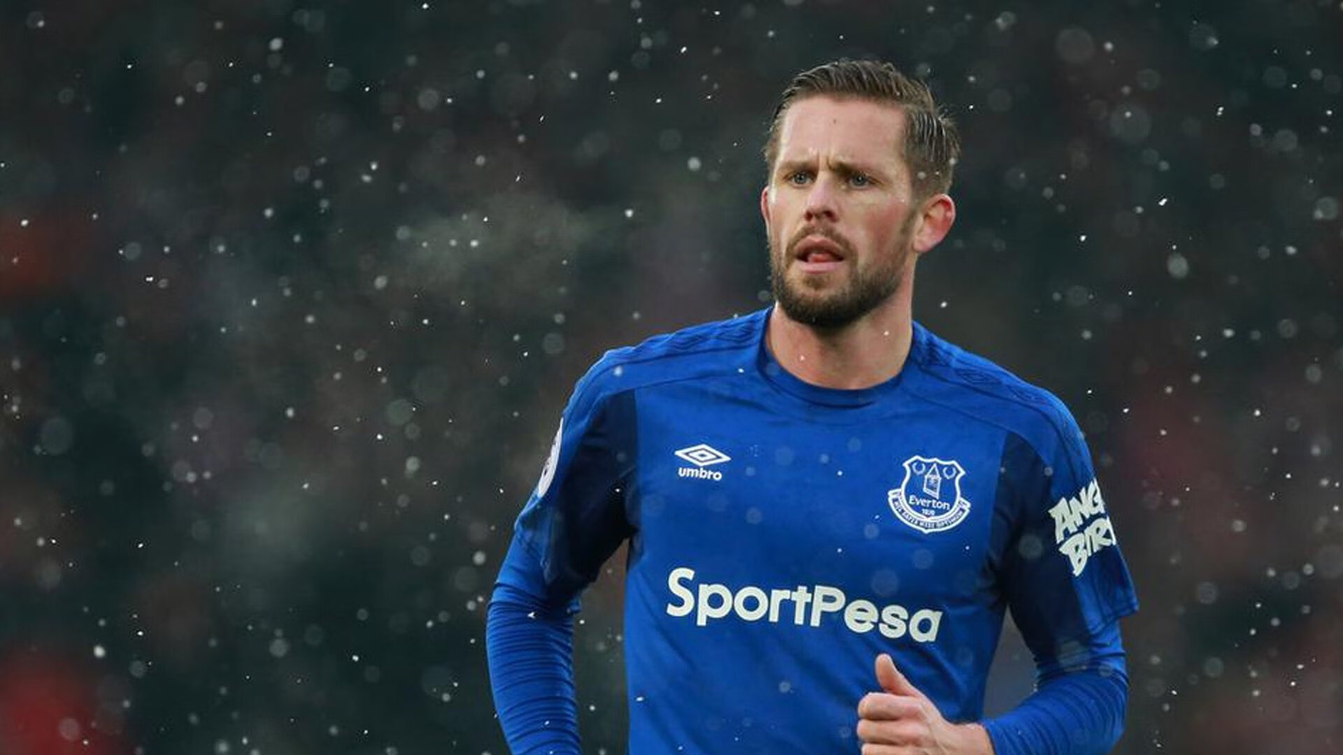 潘展乐打破亚洲纪录,中国游泳新星闪耀世锦赛