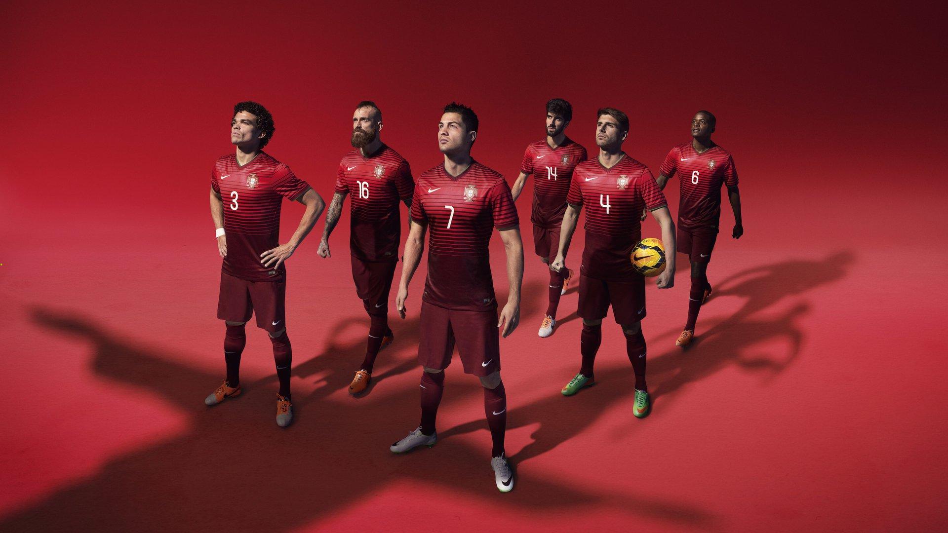 激情对决!同城德比战引爆球迷狂欢夜