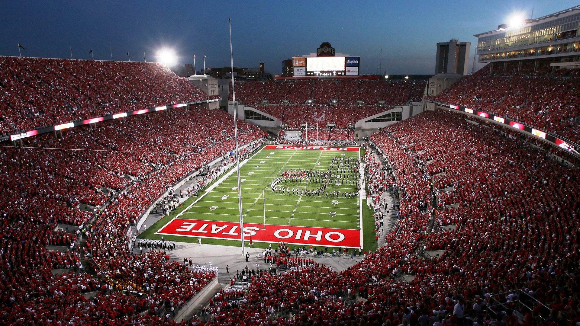 田径世锦赛惊天一战!女子马拉松世界纪录被刷新,新女王诞生