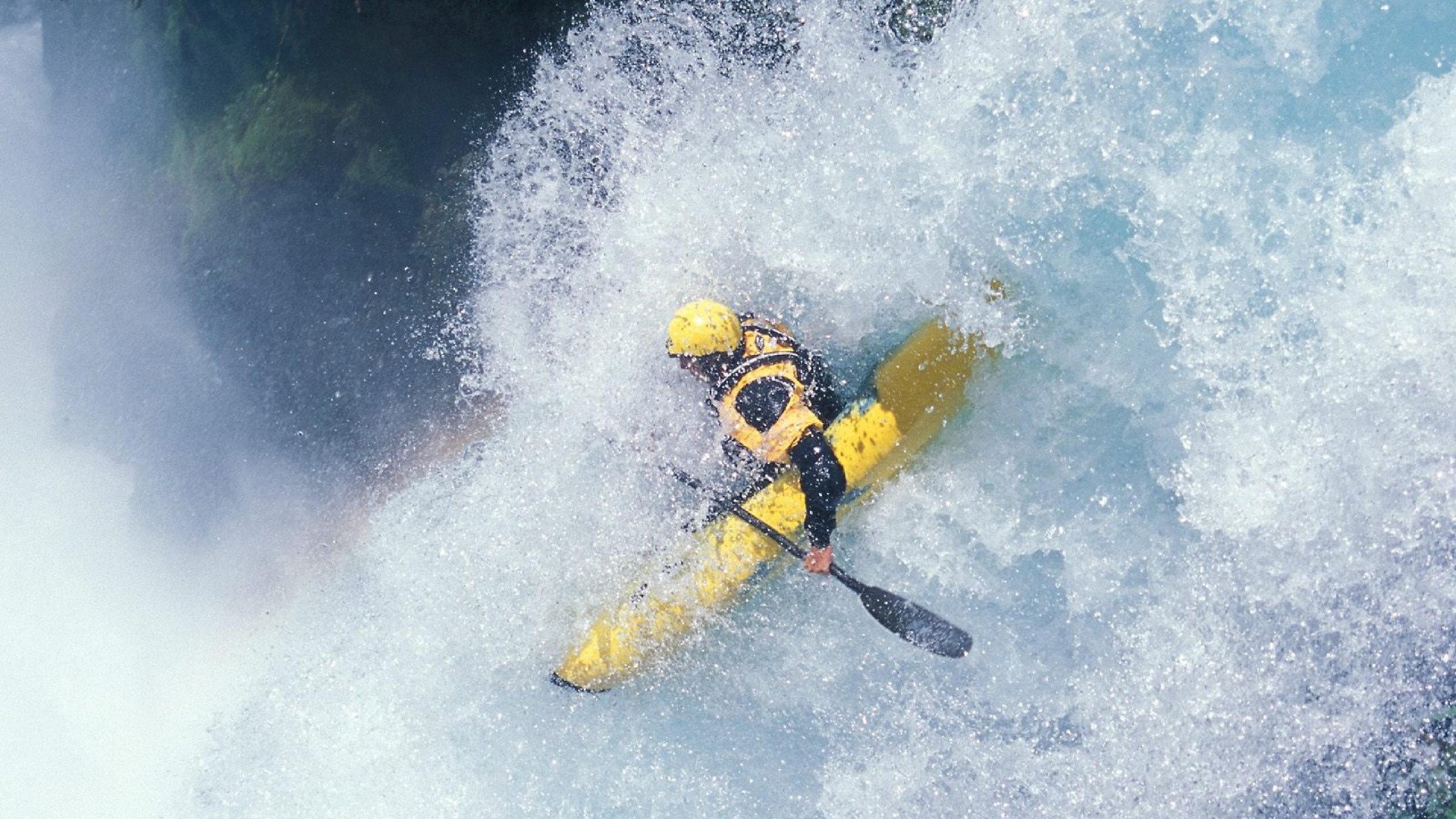 德甲联赛激战正酣,拜仁慕尼黑紧追榜首多特蒙德